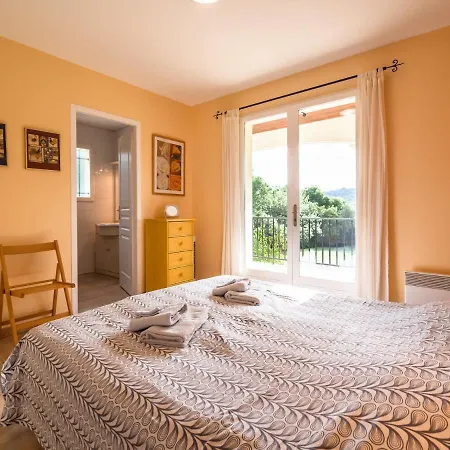 Beautiful With And Heated Pool Felines-Minervois