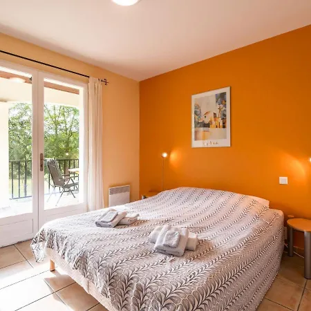 Beautiful With And Heated Pool