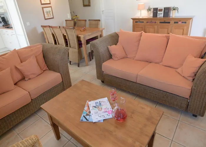 Oasis Near Canal Du Midi